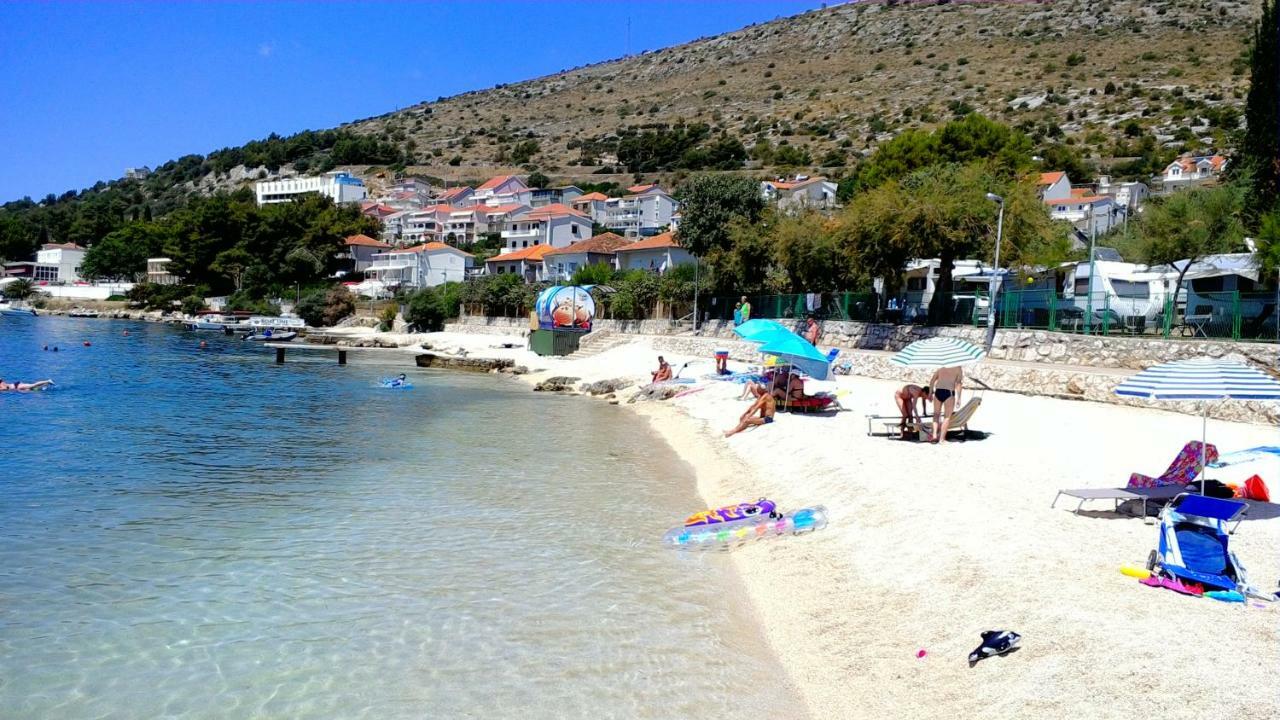 Lambrisa Trogir Exterior foto